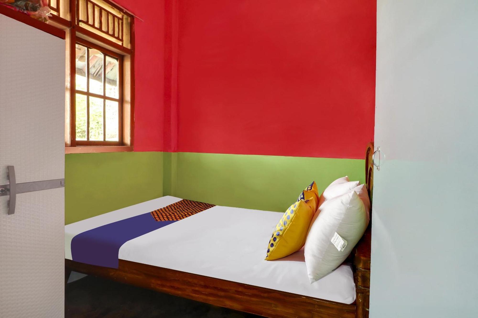 Oyo Homes 90956 Desa Wisata Guranteng Pendjalu Exterior photo